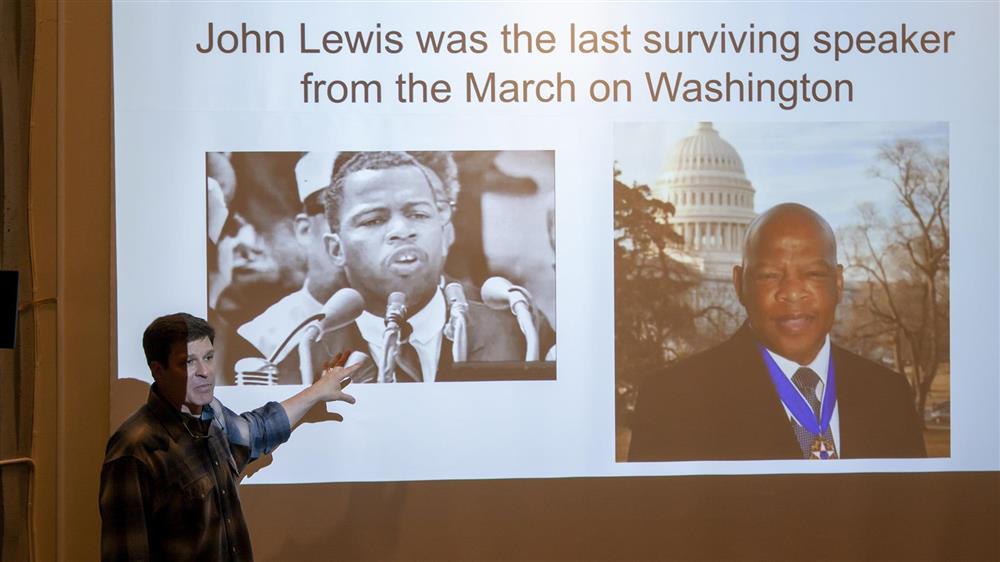 Dan Peters forteller om koblingene mellom Black Lives Matter og sivilrettighetsbevegelsen fra 60-tallet - Klikk for stort bilde